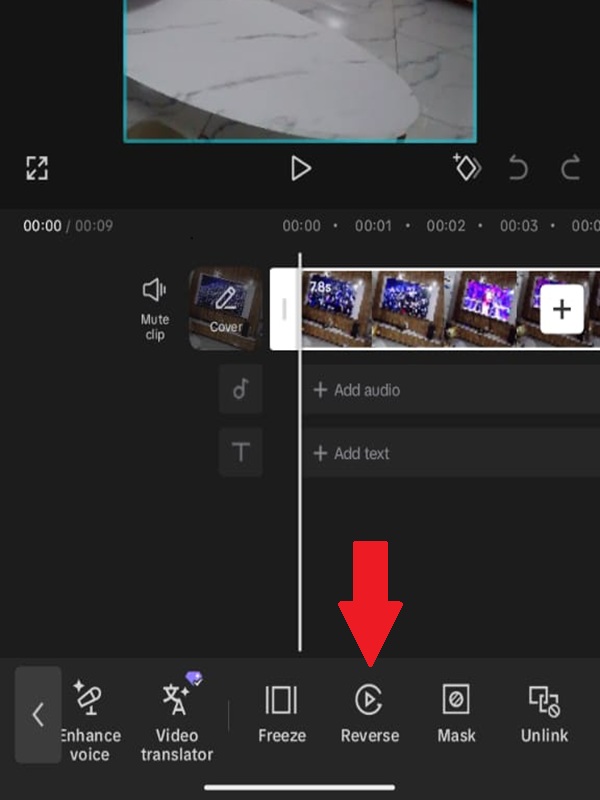 Reverse button in CapCut mobile