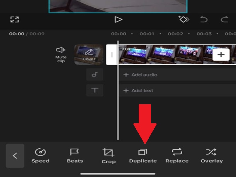 Duplicate button in CapCut mobile used to repeat a clip